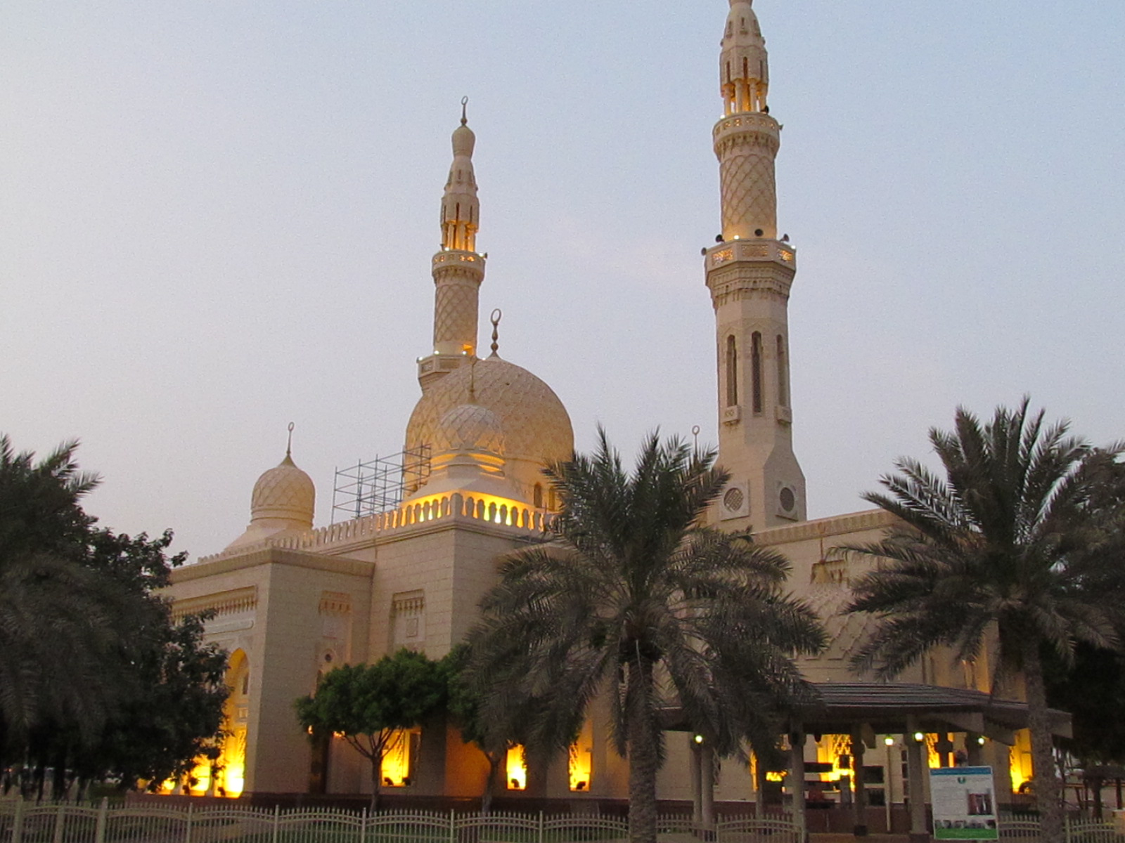 Jumeira_Mosque_Dubai